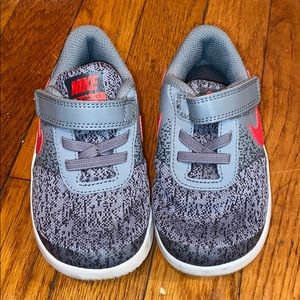 Toddler Nike sneakers